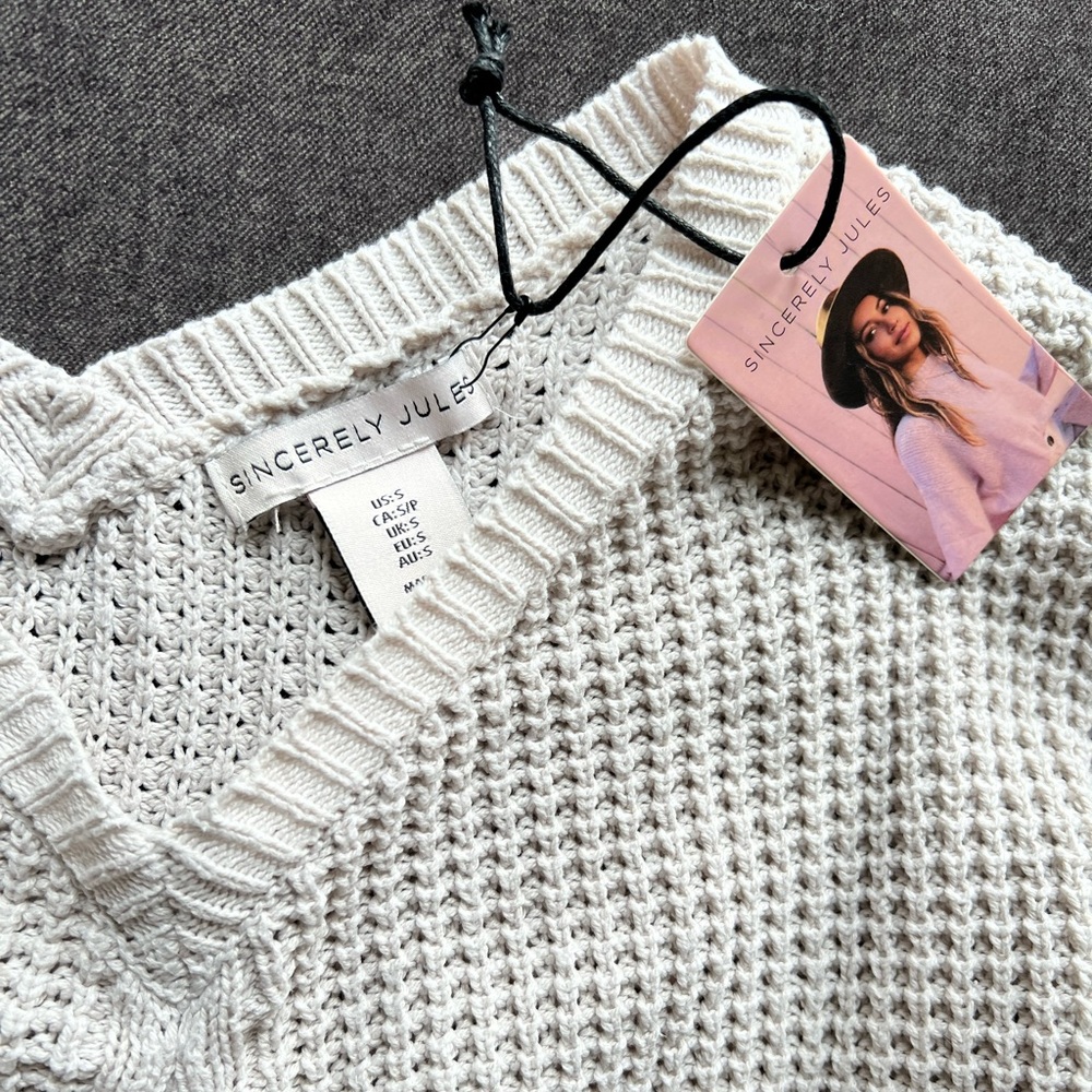 Sincerely Jules sweater - Picture 3 of 3
